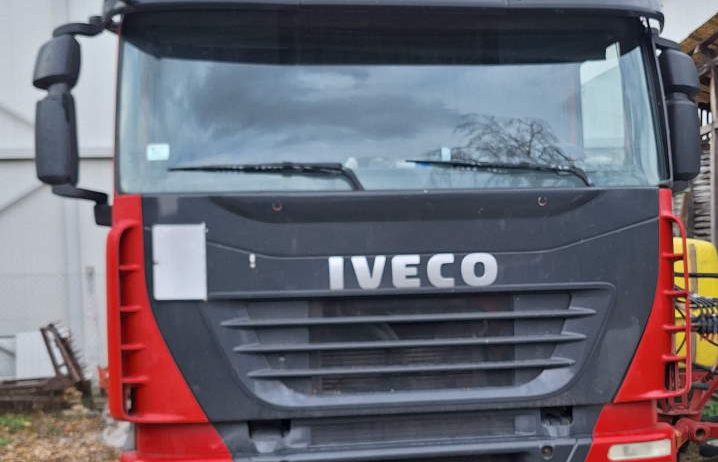 Prodajem kamion Iveco Stralis 2006. god