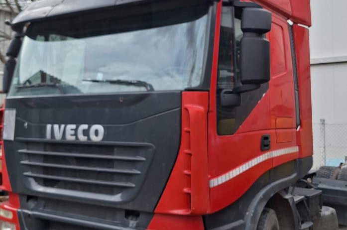 Prodajem kamion Iveco Stralis 2006. god