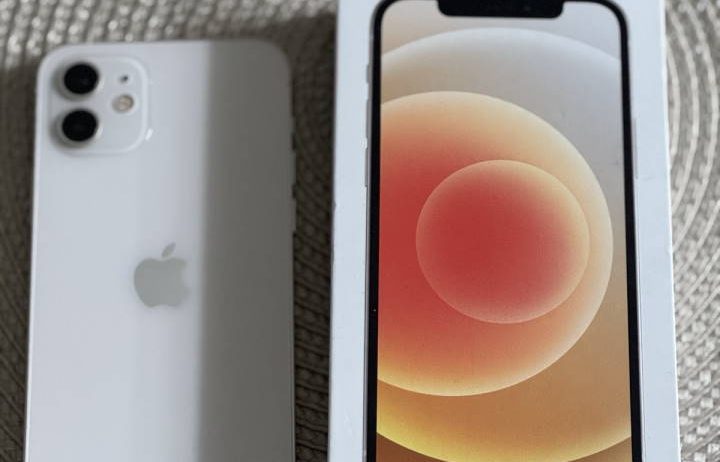 Iphone 12, white, 64gb Polovan u odlicnom stanju