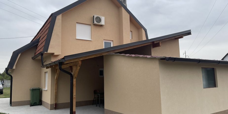 Borča, 120m2, na prodaju nova nameštena kuća